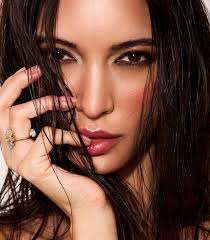 Model Ksenia Zubkova added a new photo.