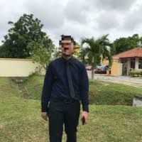 Aku seorang penggitar.tapi aku bukan penggitar yg handal mane pon. Mimpi Encik Hantu Is My Nickname