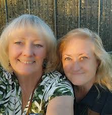 Patty Knapp's Instagram, Twitter & Facebook