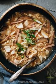 In addition, this soup dinner party menu includes a soup shot to help whet the appetite. Sister Song S Soup å®‹å«‚é±¼ç¾¹ Chinese Fish Soup Omnivore S Cookbook