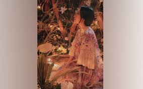 Maybe you would like to learn more about one of these? Fashion Bcl Di Hut Rcti Ke 31 Tema Bunga Jadi Sorotannya Mode Cantika Com