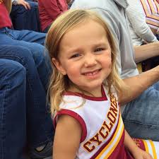 Lacey Wolf (@Lcy1516)