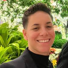 Ariana Ryan's Instagram, Twitter & Facebook