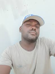 Daniel Canda Ngola (@NgolaCanda)