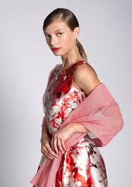 Anuncios vestido fiesta de segunda mano, anuncios gratis vestido fiesta vestido ideal boda y fiesta de lentejuelas, gris perla, se puede arreglar, talla 46 precioso venta. Chal De Fiesta Rojo Metalizado