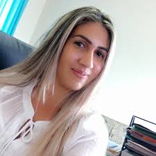 Ella es Mairobys Sarduy Alejo. Es la presidenta del Tribunal Provincial  Popular de Cienfuegos. Resultó elegida cuadro destacado del Sistema de  Tribunales en los niveles provincial y nacional, durante el año 2023.