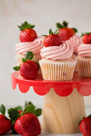 Crazy Cupcakes One Easy Recipe With Endless Flavor Variations Social Life Cupcake Cupcake Photo Cupc Recette Cupcake Gateaux Et Desserts Repas Romantique
