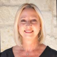 Becky Anders's Instagram, Twitter & Facebook