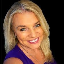 Jenn Grace's Instagram, Twitter & Facebook