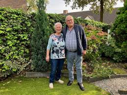 Na een bosje rode rozen was Nellie helemaal om, Eindhovens paar zestig jaar  getrouwd