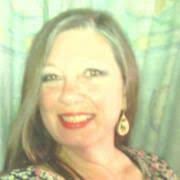 Robin Hackler's Instagram, Twitter & Facebook