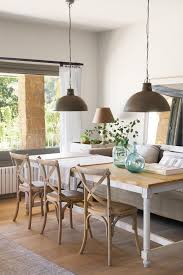 En Esta Casa Siempre Son Vacaciones Maison Des Annees 50 Salle A Manger Provencale Decoration Maison De Campagne