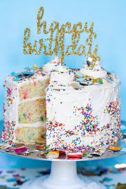 Whether you make these desserts ahead of time or whip them up the night of, each one can be made using five ingredients or less. 16 Healthy Birthday Cakes That Actually Taste Great