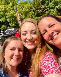 Wicklow Woman In Harmony singing at @tasteofwicklow today. They sounded  amazing as always 💕💕💕💕 I couldn't resist the few selfies lol Love these  ladies! #vocalcoach #choirdirector #tasteofwicklow2023  @spotlightstudioswicklow