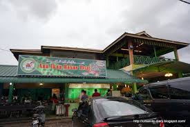 Jadual shah alam doa islam, subuh, tengah hari, petang, maghribi dan makan malam. Food For Thought 202 Ana Ikan Bakar Petai Kuantan Sassy Urbanite S Diary