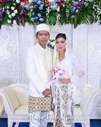 Melihat peluang usaha jasa sewa baju pengantin murah yang kini marak di gorontalo, putra mozart tidak beberapa konsumen kami menggunakan jasa sewa baju pengantin karena beberapa alasan. Sewa Gaun Nikah Murah Di Jakarta Selatan Hanna Rias Pengantin Di Jakarta