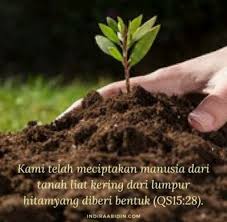 Di blog ini, kami hanya memaparkan lirik lagu. Suci Dalam Debu