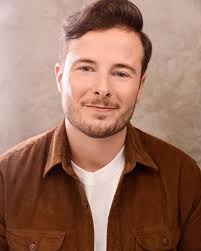 John Leggett (@johnnyleggs) • Instagram photos and videos