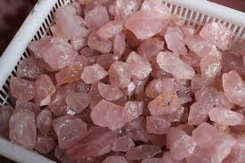 If you find gold in quartz in nature, use a geology hammer and sledge to break open the quartz and potential gold bearing rocks. 1kg Raw Natural Pink Rose Quartz Crystal Rough Stone Original Brazil Wholesales Price Free Shipping Pink Rose Pink Rose Quartzpink Pink Aliexpress