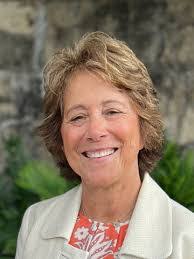 Linda Calla's Instagram, Twitter & Facebook