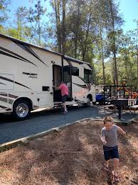 Disney's fort wilderness resort & campground evokes the timeless beauty of the american frontier, with deer, rabbits, ducks and armadillos roaming the resort's 750 acres of pine and cypress forest. Disney S Fort Wilderness Resort Cabins And Campsites Walt Disney World Made Easy For Everyone