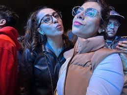 FELIZ CUMPLEAÑOS AMIGA HERMOSA 🥳🎂✨️ Sandy Arroyo Se que este año lo  celebras con el ♥️ en las manos, un año de mucho crecimiento, aprendizajes,  muchas bendiciones en tu vida y sobre