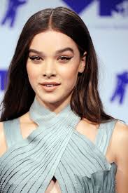 Hailee Steinfeld Black Hair Hailee Steinfeld Hair Long Brown Hair Hair Styles