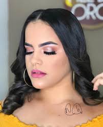 Una mirada penetrante dice todo. . . Look by @alfredorinconmakeup. •  #sofglam #makeup #mariatecolors @ Santiago, Dominican Republic