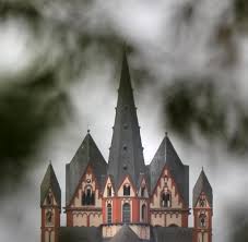 Dom hotel limburg has been welcoming booking.com guests since 24 aug 2009. Dach Des Limburger Doms Wird Saniert Aufwendige Arbeiten Welt