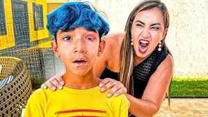 MAMÃE ROCHA E MANU PINTARAM O CABELO DE ROSA PINK ! MUDANDO O VISUAL DA  FAMÍLIA ROCHA