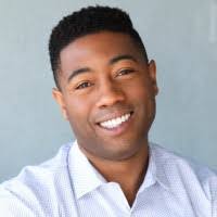 Dean Mckenzie's Instagram, Twitter & Facebook