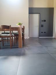 Accostare pavimenti diversi.consigli dell'architetto su quando e se utilizzare un unico pavimento o più materiali. Pavimenti Chiari O Scuri Criteri Per La Scelta Fratelli Pellizzari