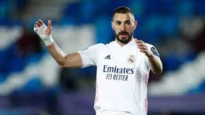 Карим бензема и криштиану роналду. Obyasneno Zasho Veche Poveche Ot 2 G Benzema Igrae S Prevrzka Na Rkata Webcafe Bg
