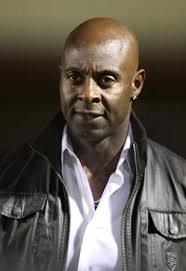 Davidson 28, Alma Bryant 18: NFL legend Jerry Rice watches Warriors hold  off Hurricanes