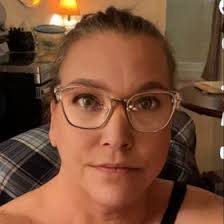 Beth Mckay (bethdziam)