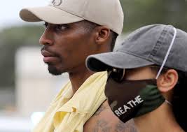 What happened Sunday: from a peaceful march to a standoff