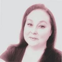 Marci Toth's Instagram, Twitter & Facebook