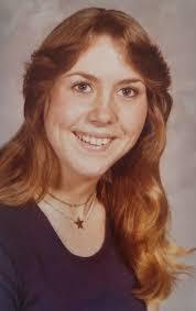 Lisa Cray's Instagram, Twitter & Facebook