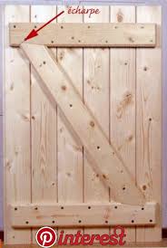 Fabrication De Volets Fabrication De Volets Tur Holz Holztur Bauen Diy Tur