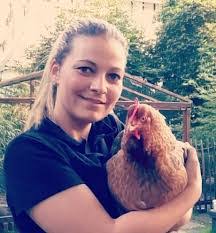 Jennifer Breit's Instagram, Twitter & Facebook