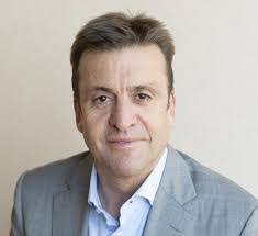 Tony Grist's Instagram, Twitter & Facebook