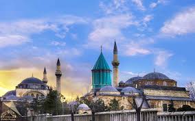 Konya mevlana müzesi oldukça rahat ve kolay bir ulaşım yoluna sahiptir. Mevlana Muzesi Kultur Portali
