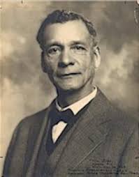 Tom Bass, Horse Trainer born