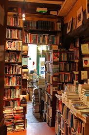 Books Are The Perfect Entertainment No Commercials No Batteries Hours Of Enjoyment For Each Dollar Spent What I Wonder In 2020 Book Nooks Bookstore Home Libraries
