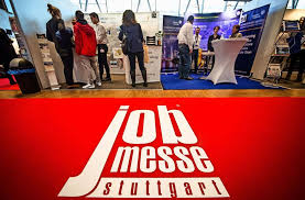 Die preise für reparatur werden individuell nach sicht vor ort ermittelt. Jobmesse Im Carl Benz Center In Stuttgart Der Rote Teppich Zur Karriere Stuttgart Stuttgarter Zeitung