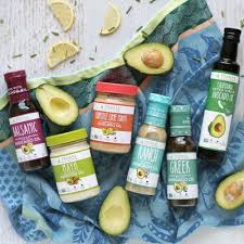 Avocado oil, organic eggs, organic egg yolks, organic vinegar, sea salt, organic rosemary extract Primal Kitchen Basics Cooperative