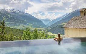 Slept on a couch which was not very comfortable this is not acceptable service from what is supposed to be a four star hotel we would have left but it was to late to start looking for another hotel we went into bormio for dinner we. Qc Terme Hotel Bagni Vecchi 4 Bormio Bis Zu 70 Voyage Prive