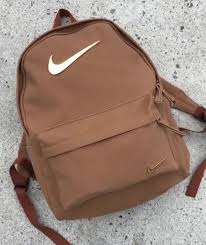 Hey Can You Help Me Find This Wonderful Bag Thank You Cuzdanlar Cantalar Canta