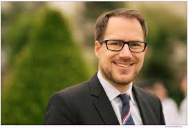 Audiences get whirlwind musical tour as Vienna Boys' Choir performs at Ent  Center