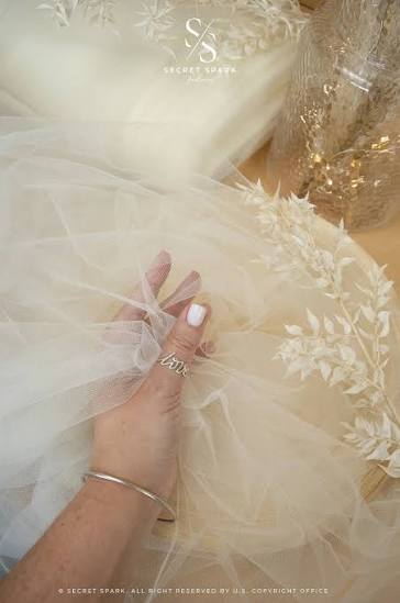 Buy Ivory Bridal Tulle | Premium 108" | for Wedding & Veils – Secret Spark Fabrics